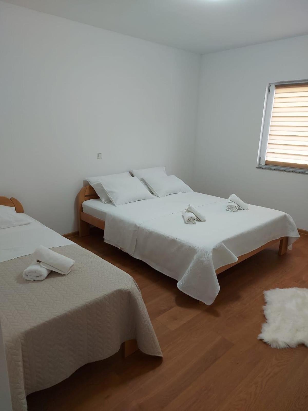 Apartmani Franciska Jajce Esterno foto